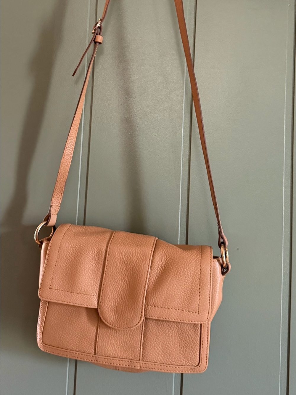 Pebbled Tan Crossbody Shoulder Bag — Elegant Everyday Style